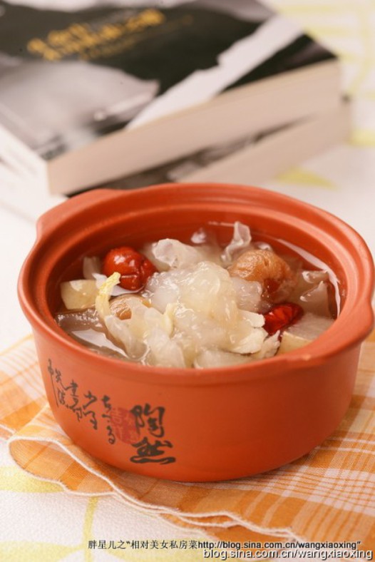 雪蛤雪梨雪耳甜蜜蜜的做法