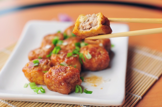 油豆腐塞肉的做法