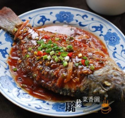 糖醋罗非鱼的做法