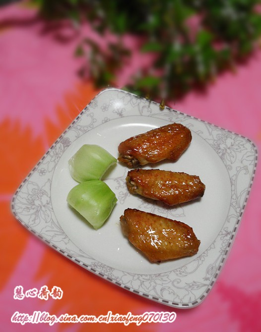 蒜香蜜汁烤鸡翅的做法