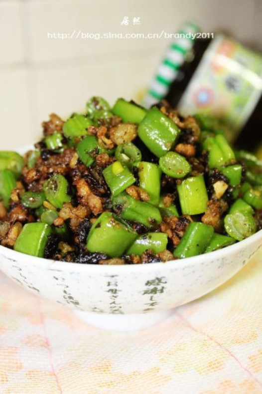 榄菜肉末四季豆的做法