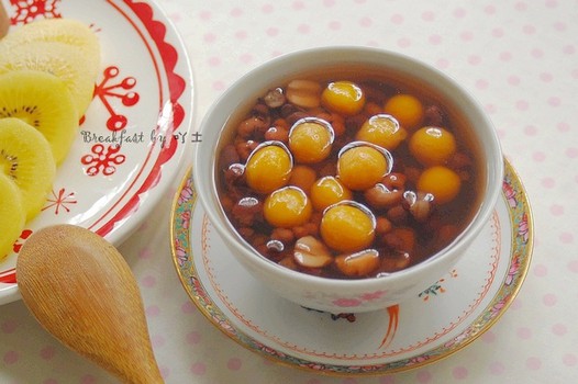 红豆莲子南瓜小丸子汤的做法