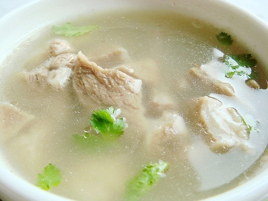 清炖羊肉汤的做法