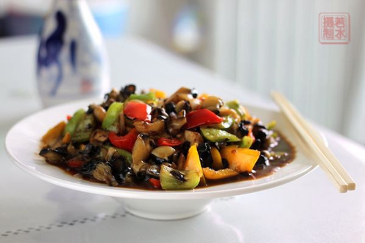 海螺肉炒彩椒的做法