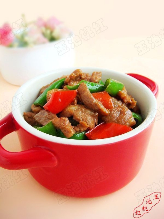 青椒炒鸭肉的做法