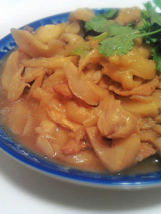 平菇炒肉的做法