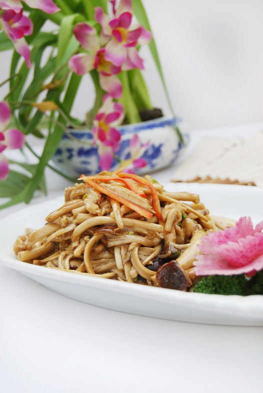 茶树菇炒肉丝的做法