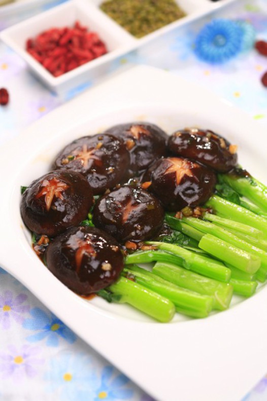 蚝油香菇菜心的做法