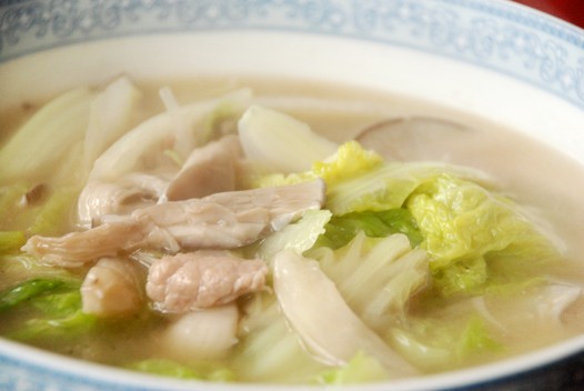 蘑菇白菜瘦肉汤的做法