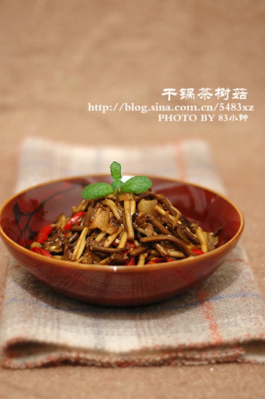 干锅茶树菇的做法