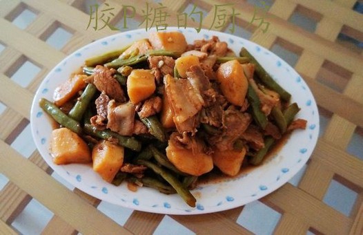 土豆炖豆角的做法