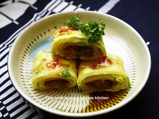 葱花肉松鸡蛋饼的做法