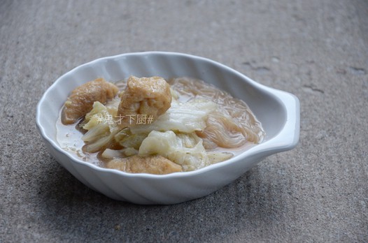 豆泡粉丝炖白菜的做法
