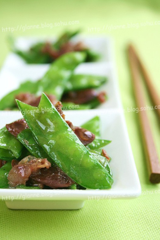 甜豆炒腊肠的做法