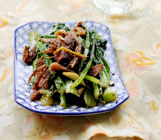 豆豉鲮鱼炒油麦菜的做法