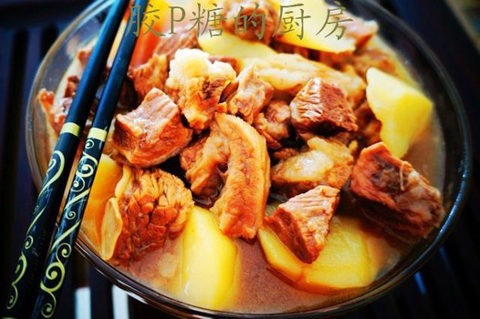 土豆炖牛肉的做法