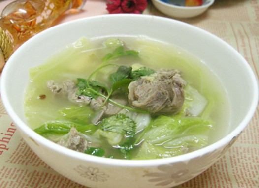 羊肉白菜汤的做法