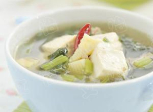 雪菜冬笋豆腐汤的做法