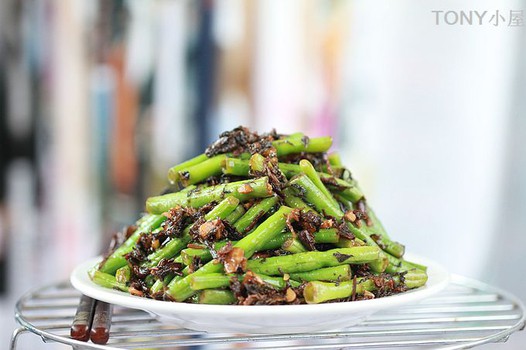 霉干菜来炒豇豆的做法