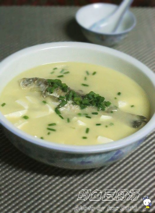 鲫鱼豆腐汤的做法