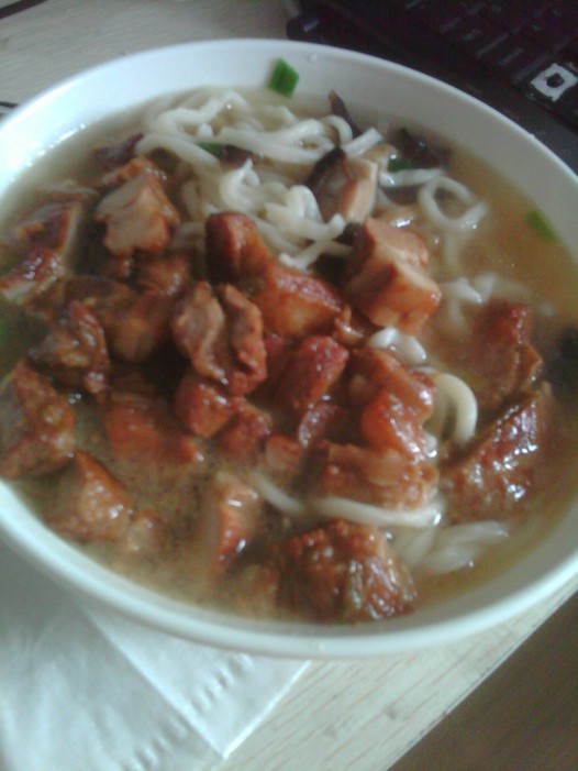 红烧肉面的做法