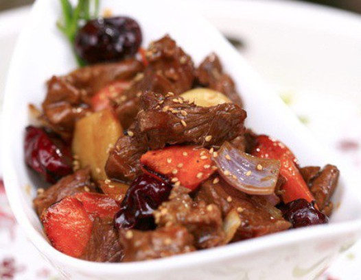 土豆烧牛肉的做法