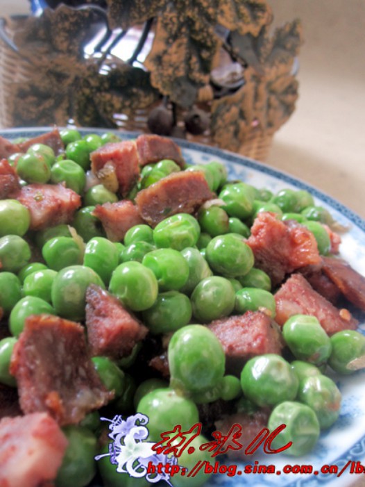 青豆炒腊肠的做法