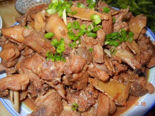 香焖鸭肉的做法