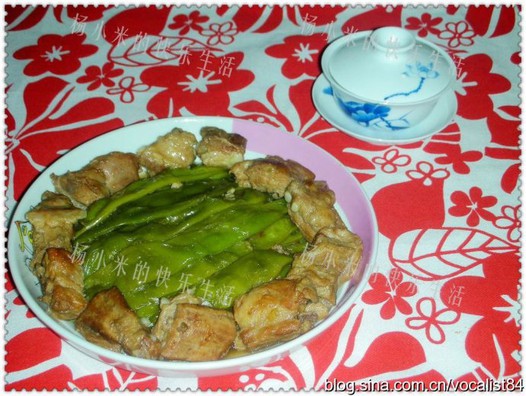 冻豆角炖排骨的做法