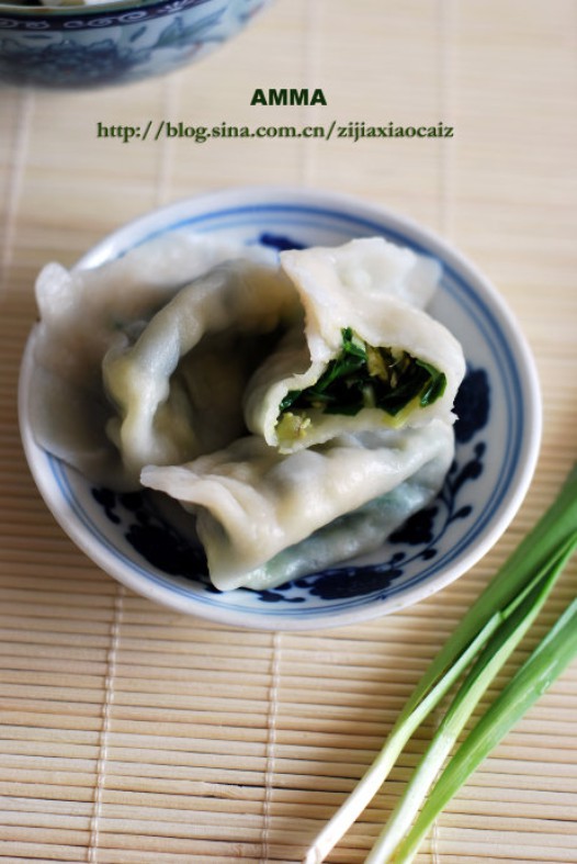 韭菜鸡蛋虾皮饺子的做法