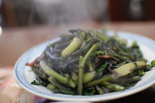 腊肉炒菜薹的做法
