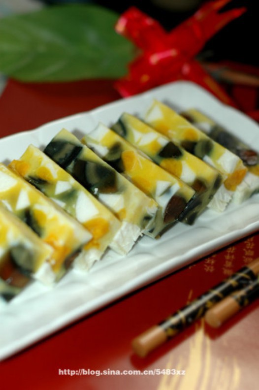 三色蒸蛋的做法