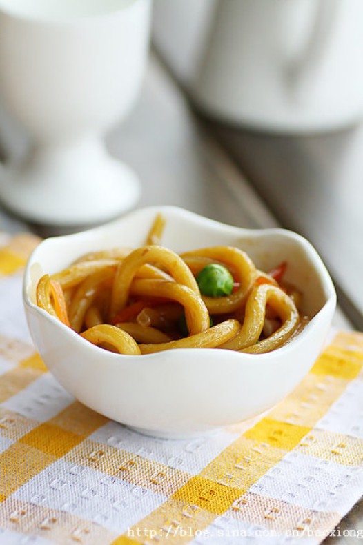 杂蔬肉丝炒乌东的做法