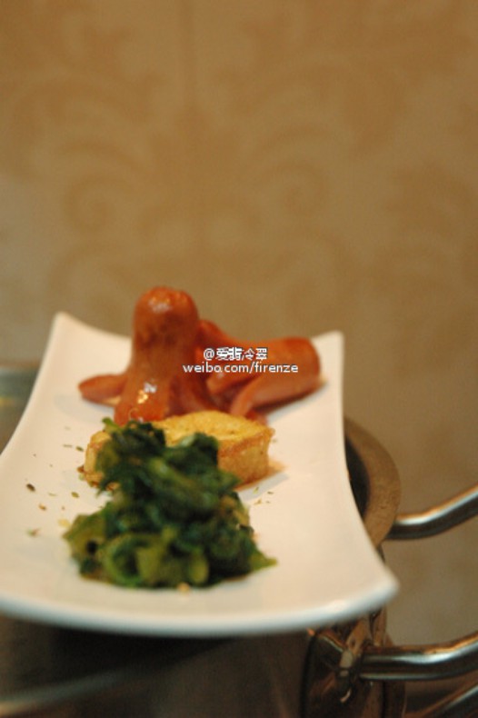 红色香肠小三样的做法