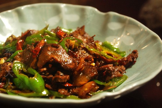 青椒小炒卤牛肉的做法