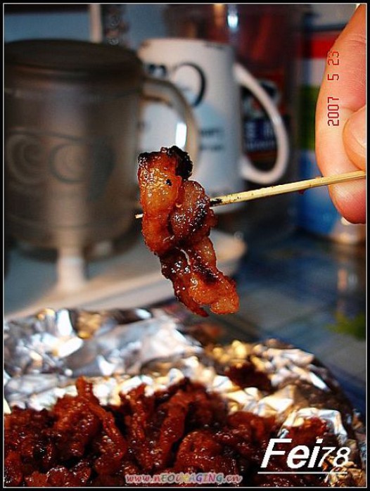 蜜汁猪颈肉的做法