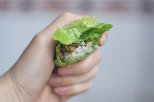 生菜包饭的做法