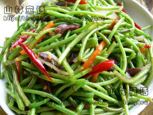 野蓠蒿炒腊肉的做法