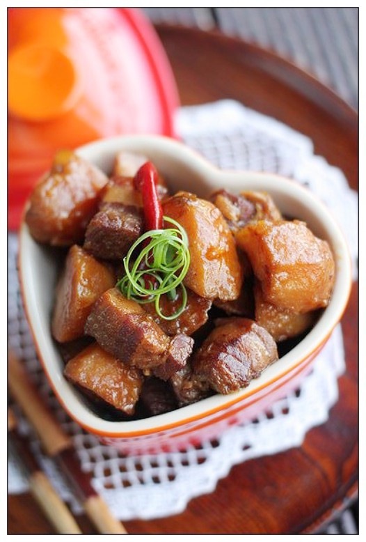 红烧肉炖土豆的做法