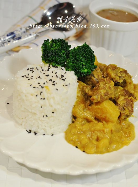 椰香咖喱牛肉饭的做法