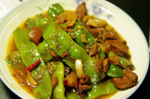 油豆角烧肉的做法