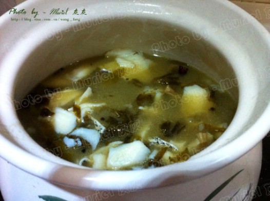砂锅酸菜鳕鱼的做法