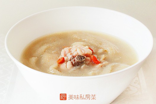 竹荪鸡汤的做法