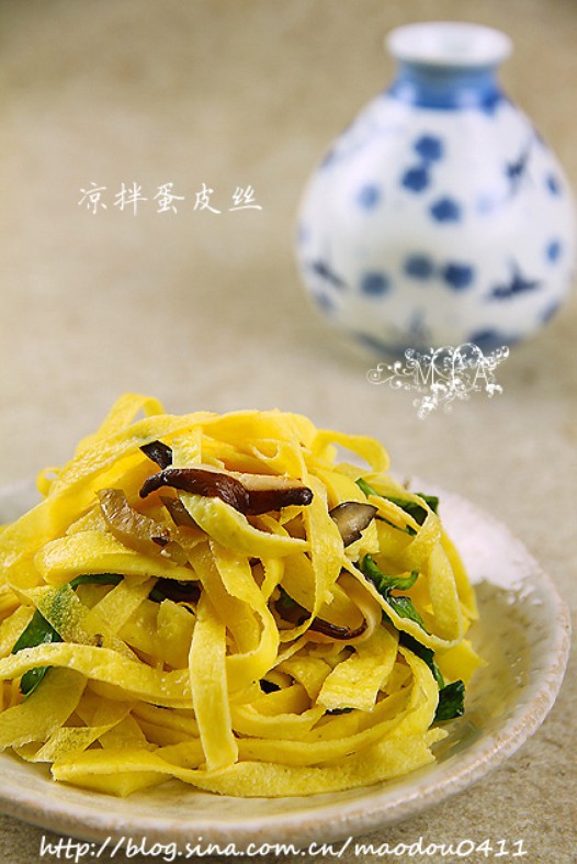 凉拌蛋皮丝的做法