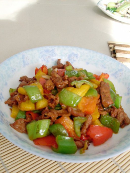 双椒炒牛肉的做法