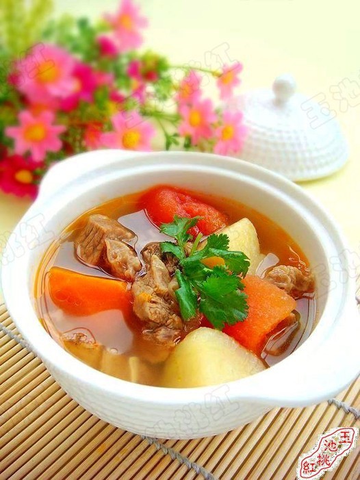 土豆番茄牛腩汤的做法