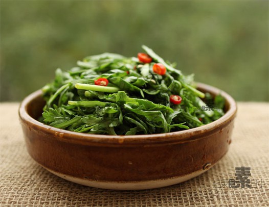 生拌茼蒿的做法