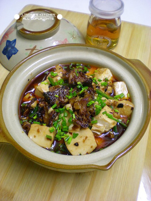 咸鱼豆腐煲的做法