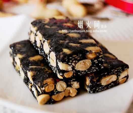 黑芝麻花生糖的做法