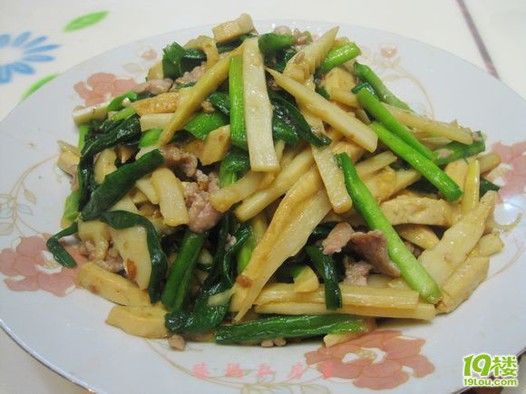 春笋韭菜炒肉丝的做法